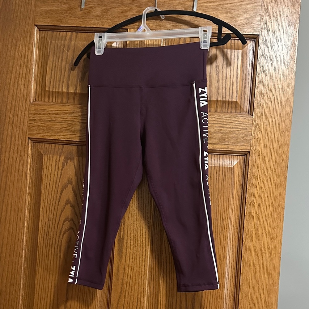 ZYIA Active purple white leggings size 2